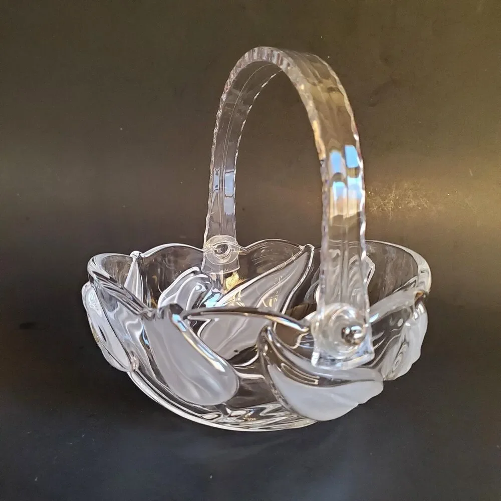 90s Mikasa Nadine Frosted Tulip Elegant Polished Glass Basket Acrylic Handle Vtg